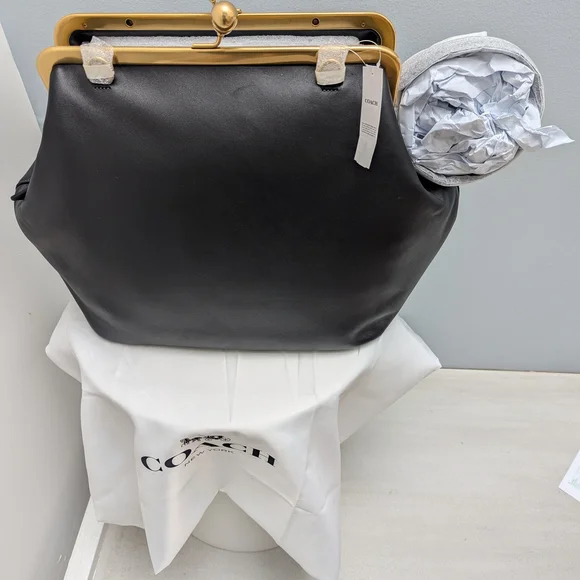 Coach Kisslock Frame Bag In Black/Large (1 Of 2) - Picture 4 of 11